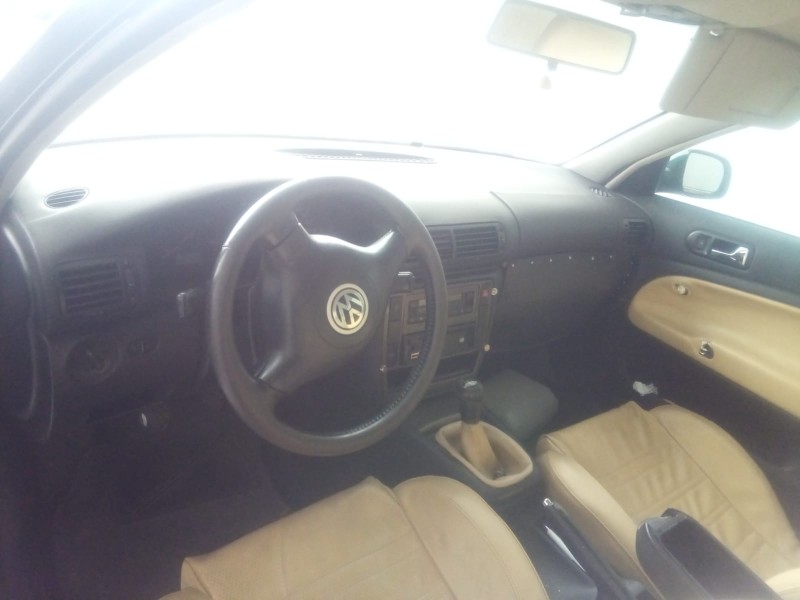 volkswagen passat b5 (3b2) del año 2025