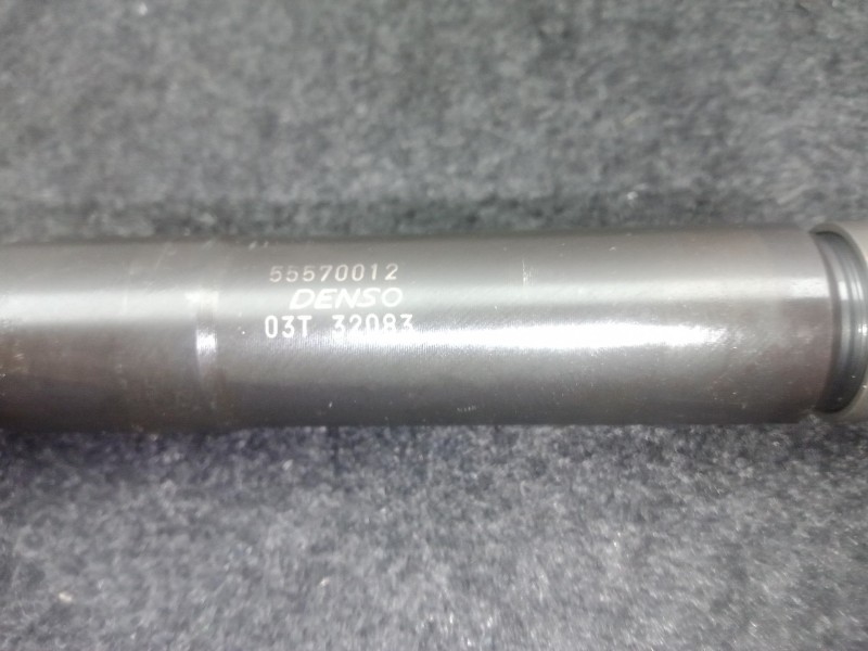 Recambio de inyector para opel insignia a (g09) 1.6 cdti (68) referencia OEM IAM 55570012  DENSO