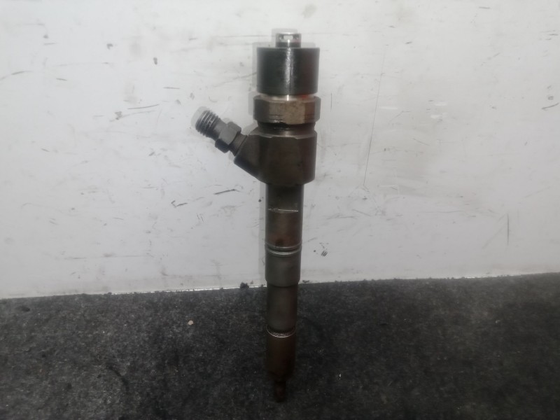 Recambio de inyector para opel insignia a (g09) 2.0 cdti (68) referencia OEM IAM 0445110327  BOSCH