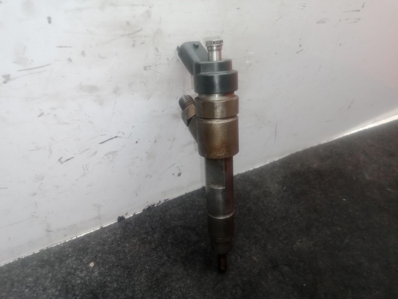 Recambio de inyector para iveco daily caja abierta / volquete 2.8 diesel cat referencia OEM IAM 0445120002  BOSCH