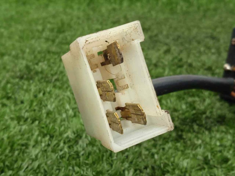 Recambio de interruptor luces para nissan trade 2.8d referencia OEM IAM   