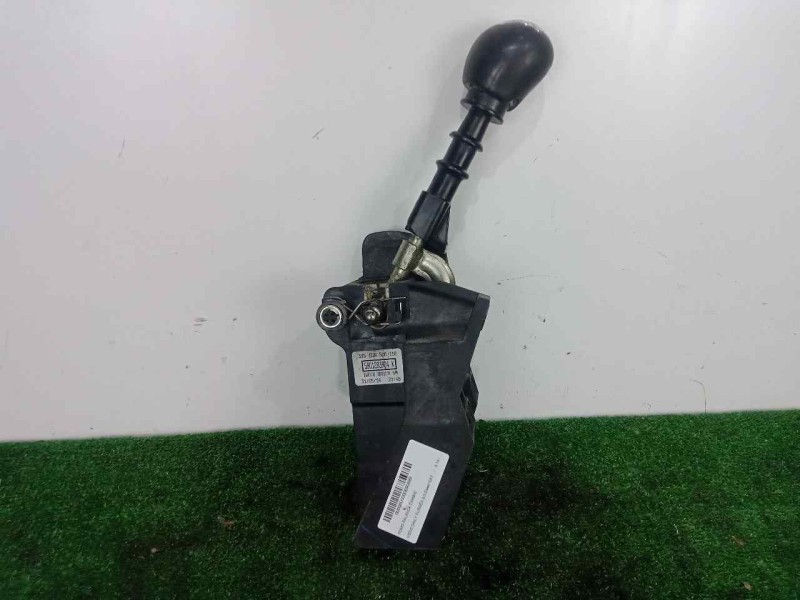 Recambio de pomo palanca cambio para iveco daily furgón 2.3 diesel cat referencia OEM IAM 5801283904  