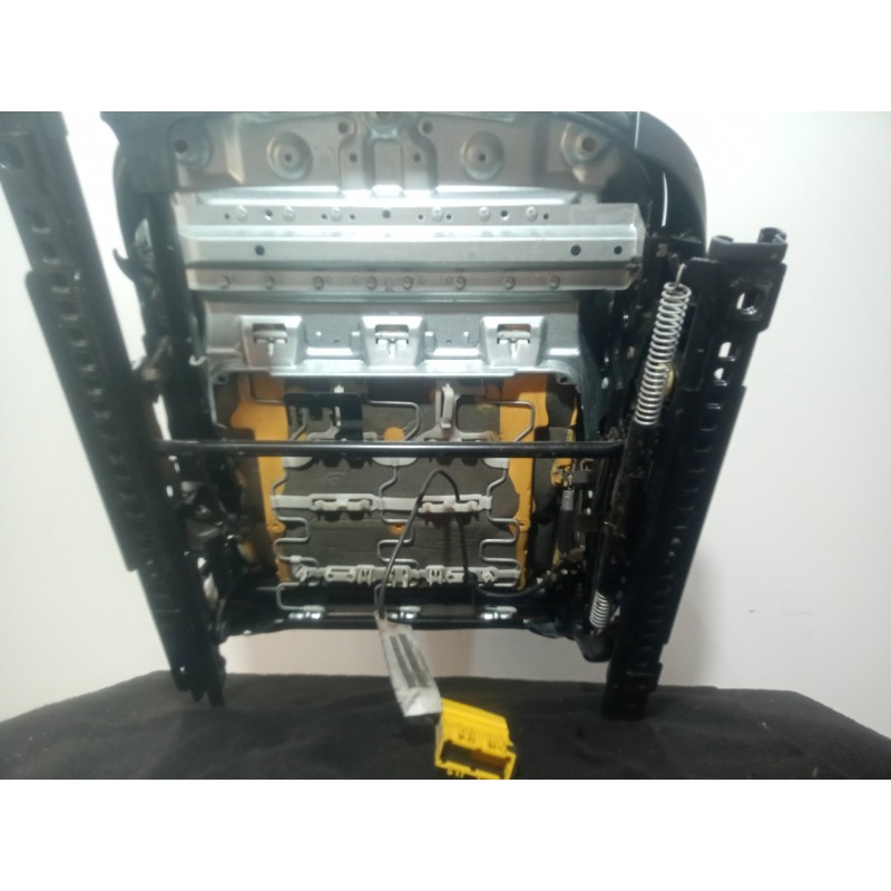 Recambio de asiento delantero izquierdo para bmw serie 1 berlina (e81/e87) 2.0 turbodiesel cat referencia OEM IAM  TELA NEGRO
