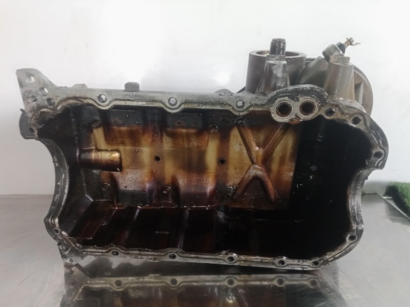 Recambio de carter para hyundai santa fe (sm) 2.7 v6 cat referencia OEM IAM 2152137101  