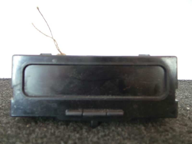 Recambio de pantalla multifuncion para renault megane ii classic berlina 1.9 dci diesel referencia OEM IAM 8200107839-AFFA2 SAGE