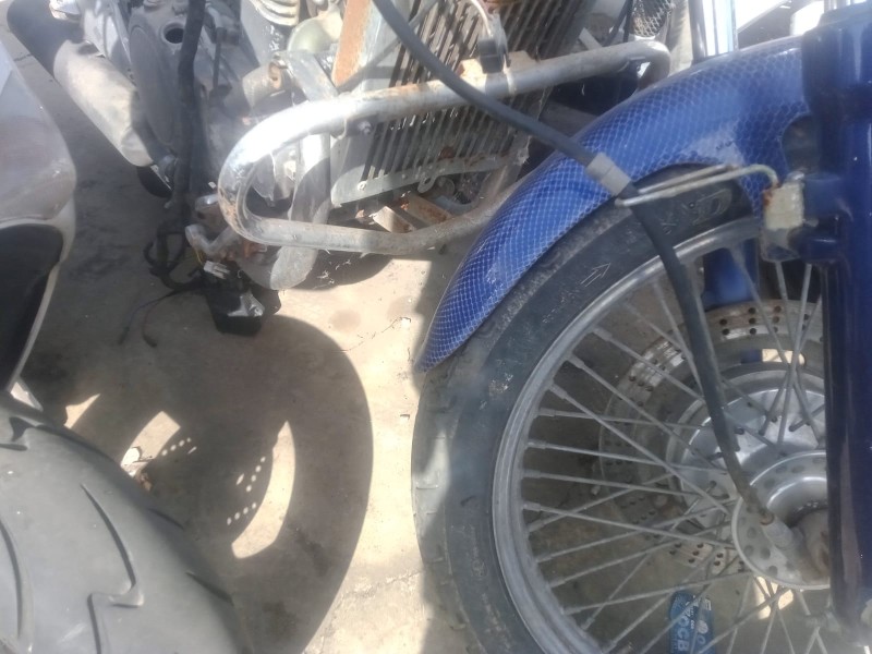 Recambio de defensa delantera para kawasaki en en 500 referencia OEM IAM   