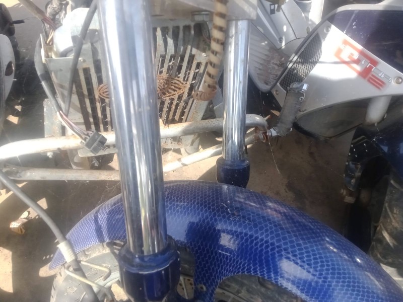 Recambio de defensa delantera para kawasaki en en 500 referencia OEM IAM   