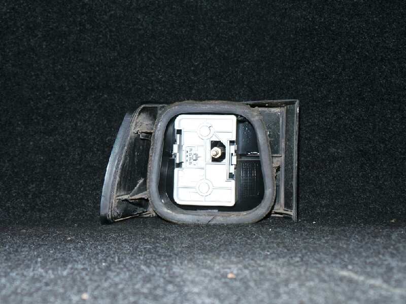 Recambio de piloto trasero derecho para citroën xantia berlina 1.9 diesel referencia OEM IAM  1.SERIE EXTERIOR