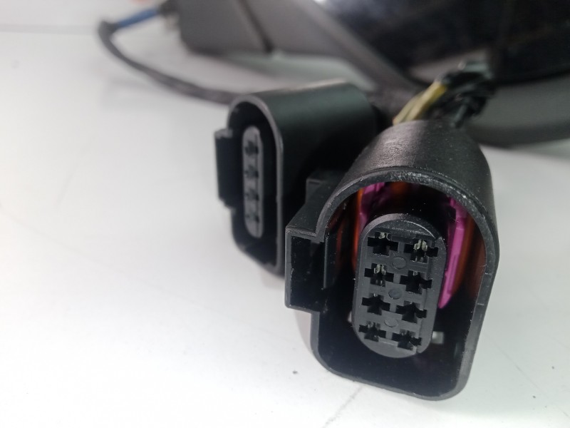 Recambio de retrovisor derecho para seat leon (5f1) 2.0 16v tsi referencia OEM IAM  ELECTRICO - 8.PINES SIN CARCASA