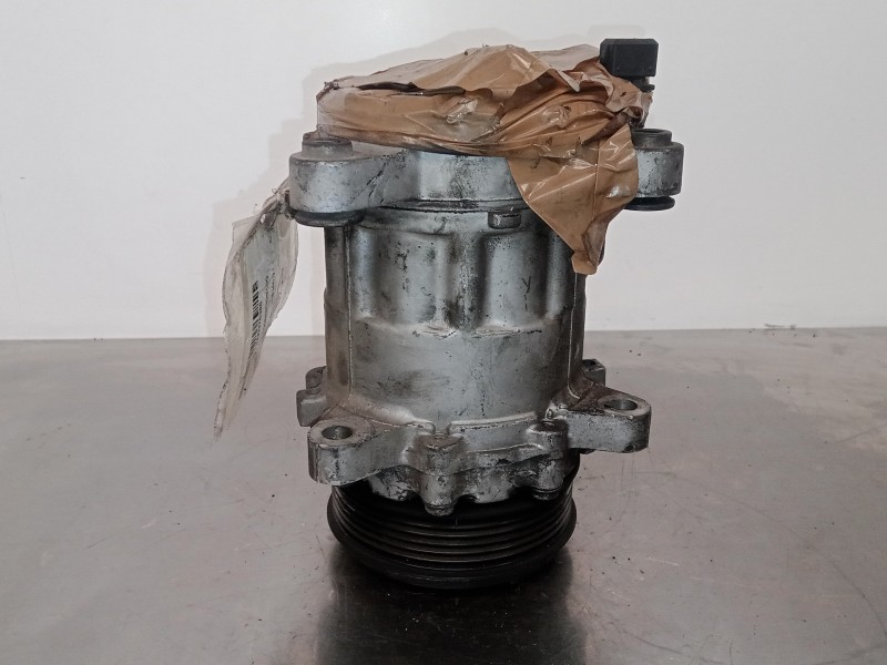 Recambio de compresor aire acondicionado para volkswagen polo berlina (6n1) 1.4 referencia OEM IAM 7158-6N0820803A SANDEN SD7B10