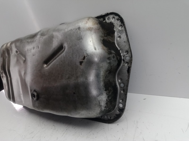 Recambio de carter para nissan interstar mod. 04 (x70) 2.5 dci diesel cat referencia OEM IAM 72838927B  