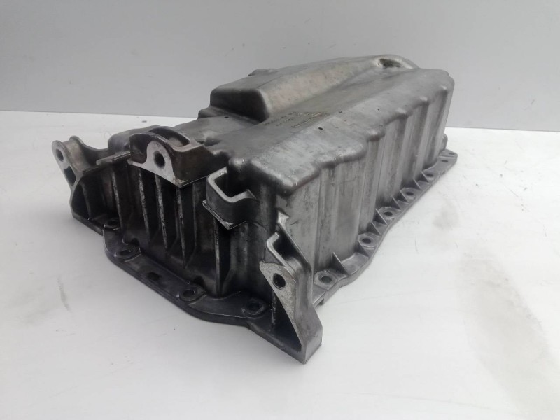 Recambio de carter para seat altea (5p1) 1.6 referencia OEM IAM 06A103603R  
