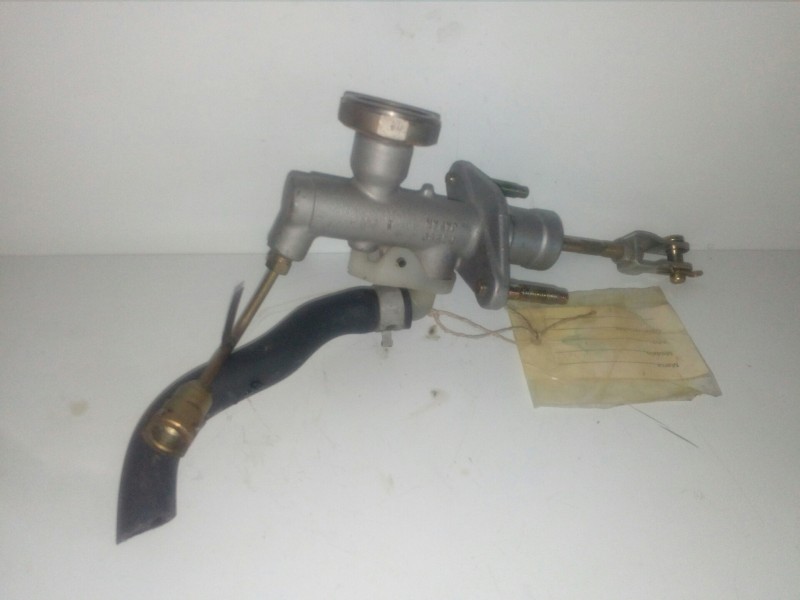 Recambio de bomba embrague para nissan primera berlina (p12) 1.9 dci 8v referencia OEM IAM   