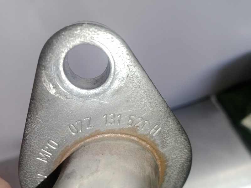 Recambio de tubo para volkswagen touareg (7la) 5.0 v10 tdi cat (ayh) referencia OEM IAM 07Z131521H  