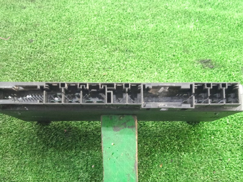 Recambio de modulo electronico para bmw 7 (e65, e66, e67) 730 d referencia OEM IAM 61356924875901  10.CONECTORES