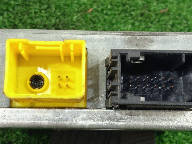 Recambio de centralita airbag para bmw 7 (e65, e66, e67) 730 d referencia OEM IAM 65776928267  2.CONECTORES