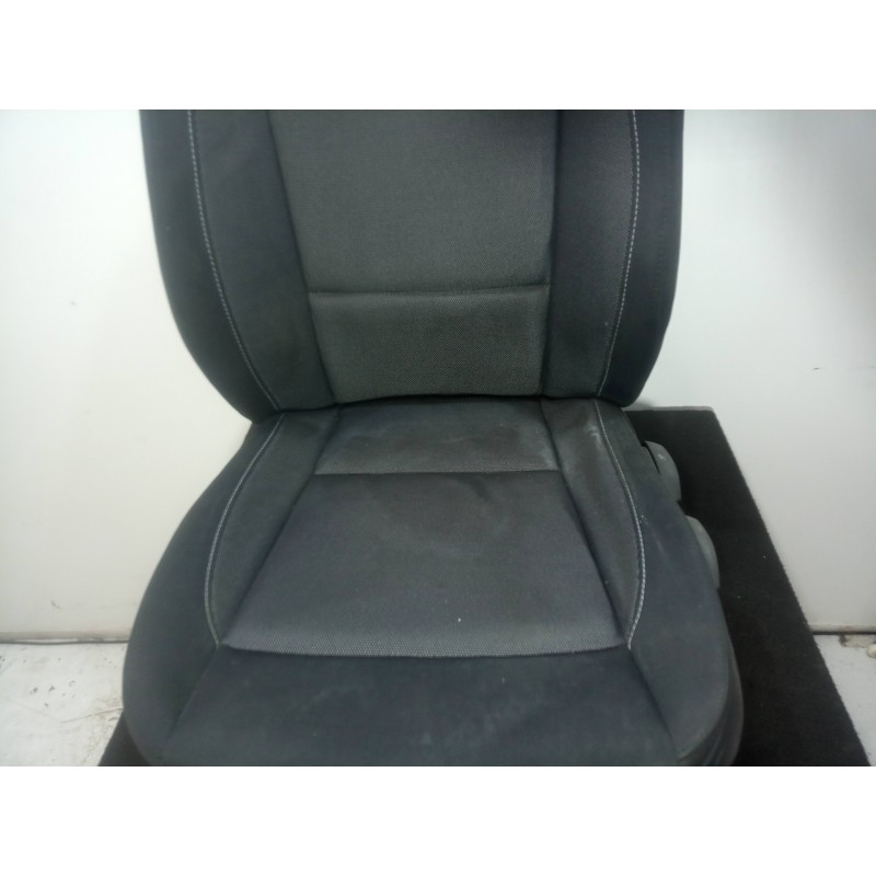 Recambio de asiento delantero izquierdo para bmw serie 1 berlina (e81/e87) 2.0 turbodiesel cat referencia OEM IAM  TELA NEGRO