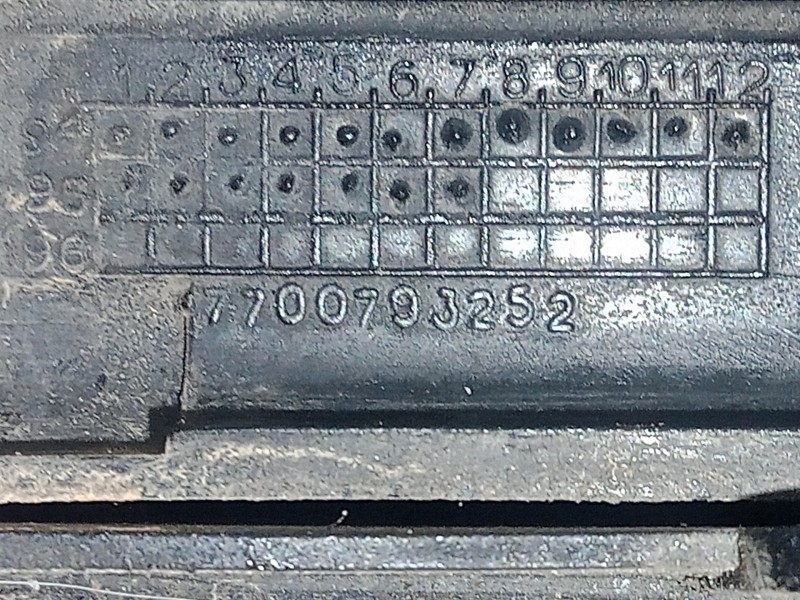 Recambio de maneta exterior delantera izquierda para renault 19 hatchback (b/c53) 1.8 referencia OEM IAM 7700793252  