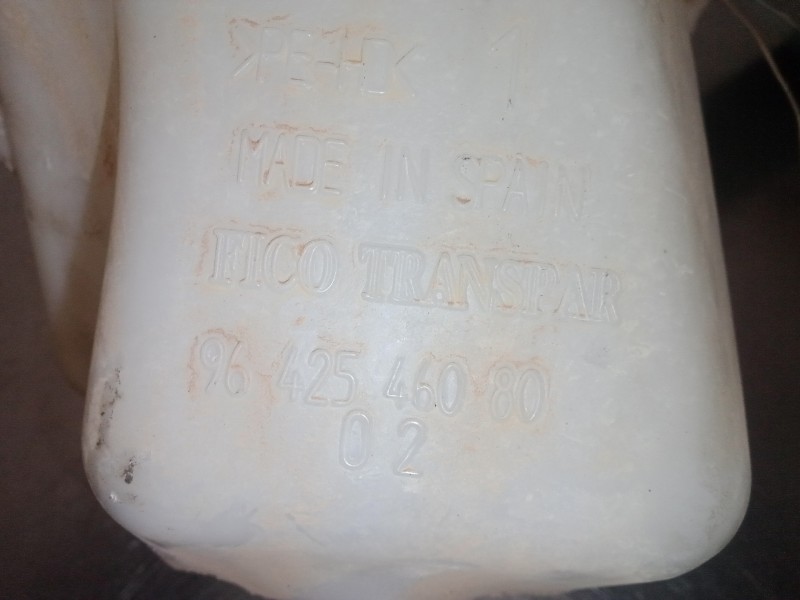 Recambio de deposito limpia para citroën c3 1.4 referencia OEM IAM 9642546080  