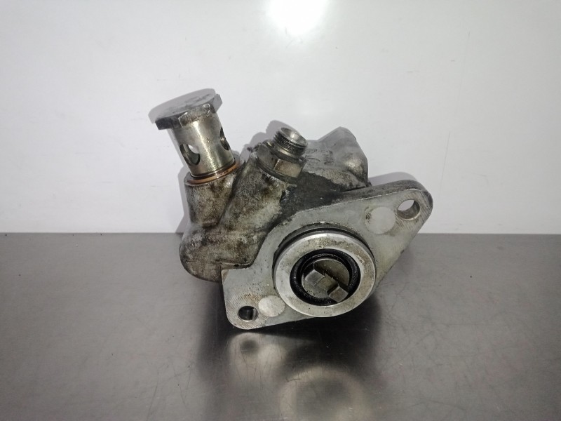 Recambio de bomba direccion para nissan atleon 6.0 td - 210 (130) referencia OEM IAM 7684955107  