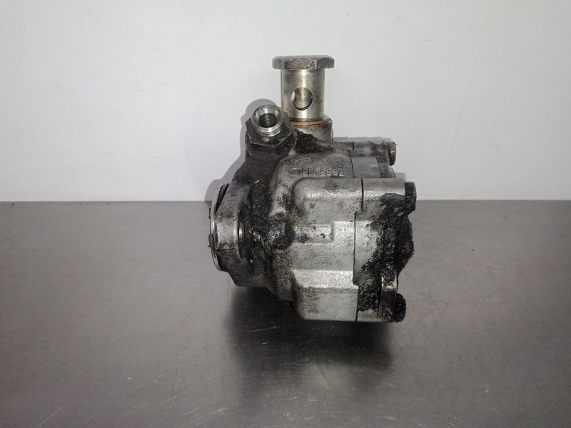 Recambio de bomba direccion para nissan atleon 6.0 td - 210 (130) referencia OEM IAM 7684955107  