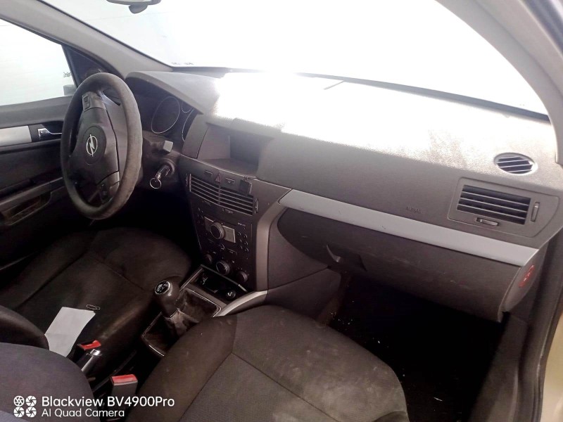 opel astra h (a04) del año 2004