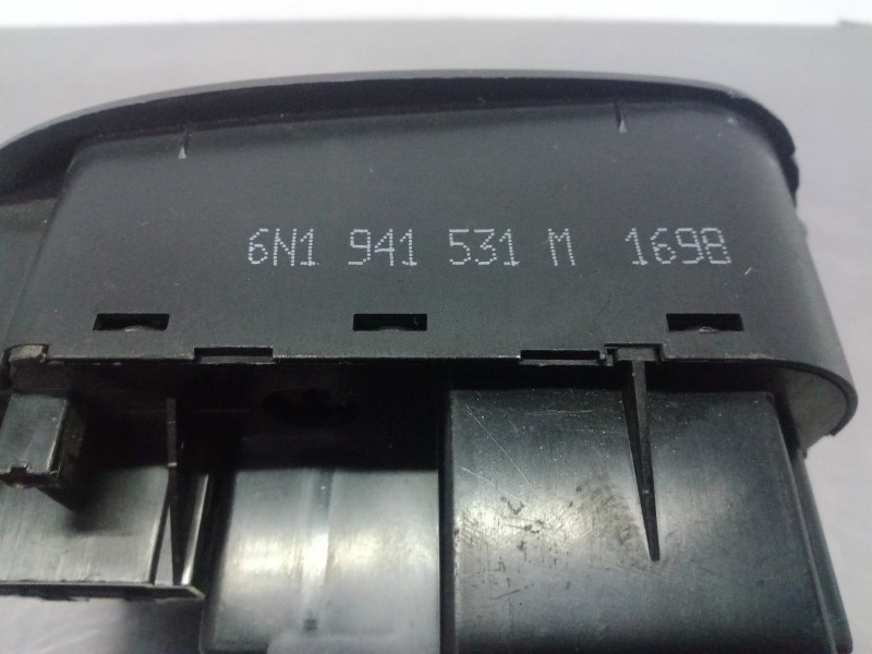 Recambio de interruptor luces para volkswagen polo berlina (6n1) 1.4 16v referencia OEM IAM 6N1941531M  14.PINES