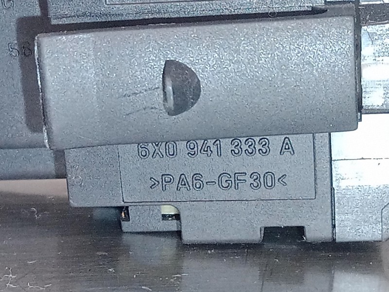 Recambio de interruptor luces para volkswagen polo berlina (6n2) 1.4 referencia OEM IAM 6X0941333A  