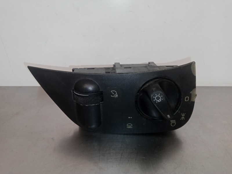 Recambio de interruptor luces para seat ibiza (6k) 1.4 referencia OEM IAM 6K1941531 - 2686  14.PINES