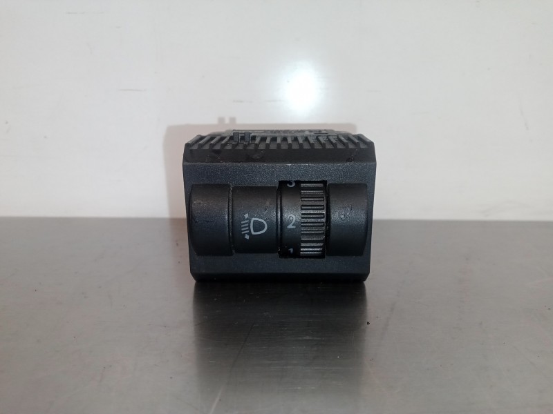 Recambio de interruptor luces para volkswagen polo (9n1) 1.4 16v referencia OEM IAM 6Q0941333B  4.PINES