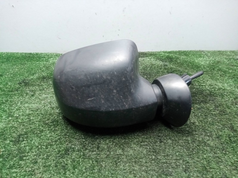 Recambio de retrovisor derecho para dacia sandero 1.4 cat referencia OEM IAM SIN REFERENCIA MANUAL NEGRO.PLASTICO
