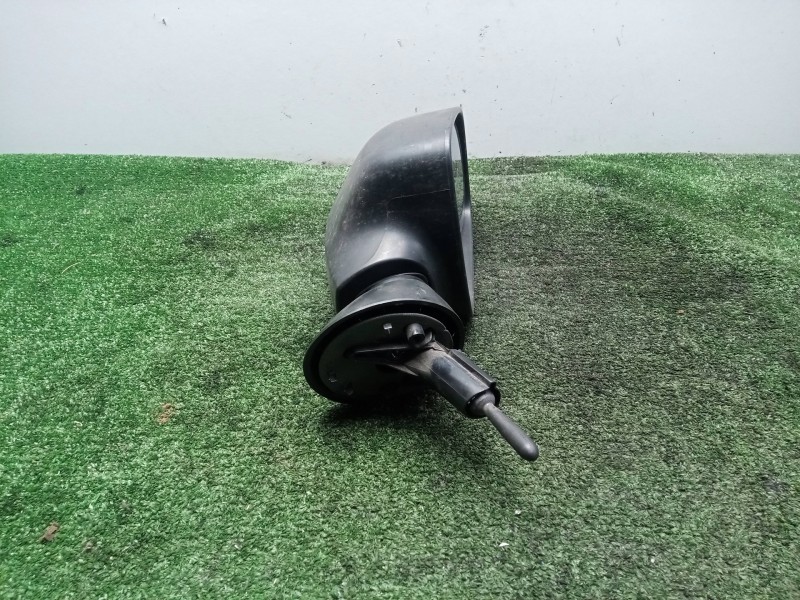 Recambio de retrovisor derecho para dacia sandero 1.4 cat referencia OEM IAM SIN REFERENCIA MANUAL NEGRO.PLASTICO