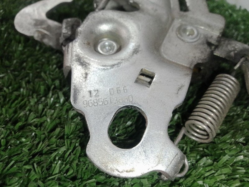 Recambio de cerradura capot para citroën c3 1.4 hdi referencia OEM IAM 9685613880  