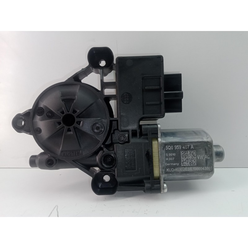 Recambio de motor elevalunas trasero izquierdo para seat leon (5f1) 2.0 16v tsi referencia OEM IAM 5Q0959407A-0130822725 BOSCH 5