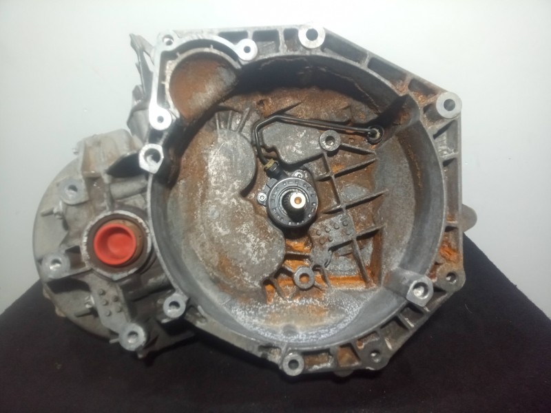 Recambio de caja cambios para opel zafira b 1.9 cdti cat (z 19 dtl) referencia OEM IAM M32NS 6.VELOCIDADES MANUAL