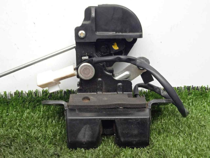 Recambio de cerradura maletero / porton para kia cerato 2.0 turbodiesel cat referencia OEM IAM   