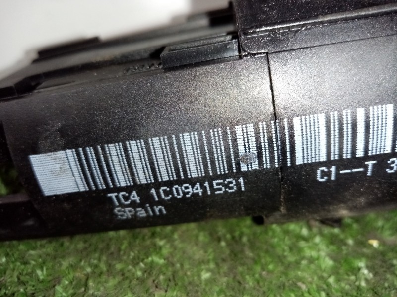 Recambio de interruptor luces para volkswagen polo berlina (6n2) 1.4 referencia OEM IAM 1C0941531 1.ANTINEIBLA 