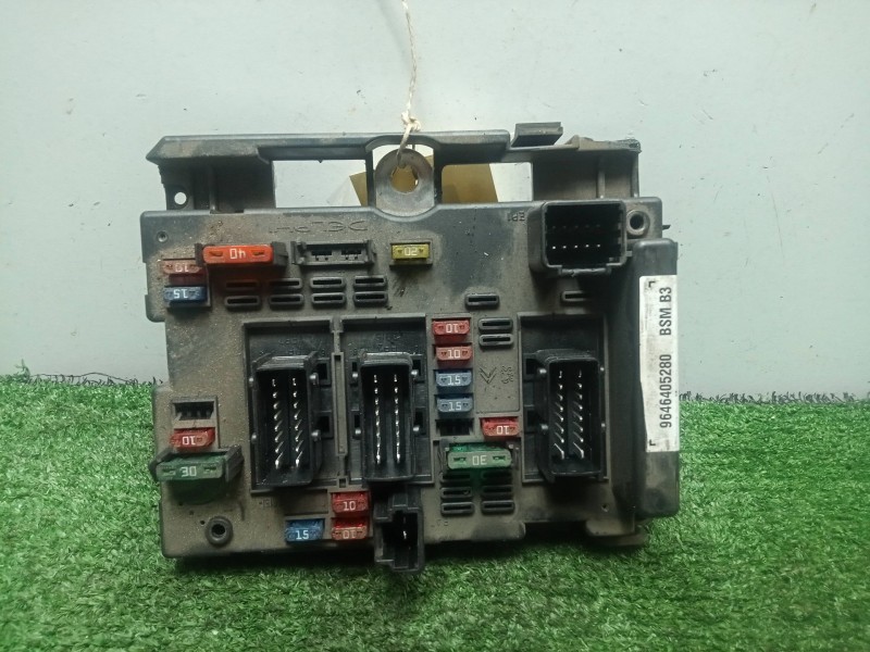 Recambio de caja reles / fusibles para citroën xsara (n1) 1.9 d referencia OEM IAM 9646405280 DELPHI BSMB3
