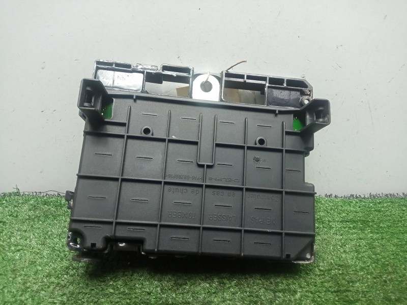 Recambio de caja reles / fusibles para citroën xsara (n1) 1.9 d referencia OEM IAM 9646405280 DELPHI BSMB3