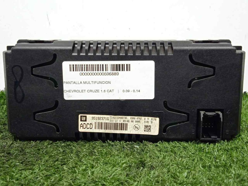 Recambio de pantalla multifuncion para chevrolet cruze 1.6 cat referencia OEM IAM 95192371G  