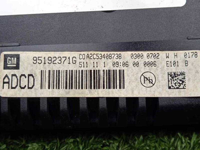 Recambio de pantalla multifuncion para chevrolet cruze 1.6 cat referencia OEM IAM 95192371G  