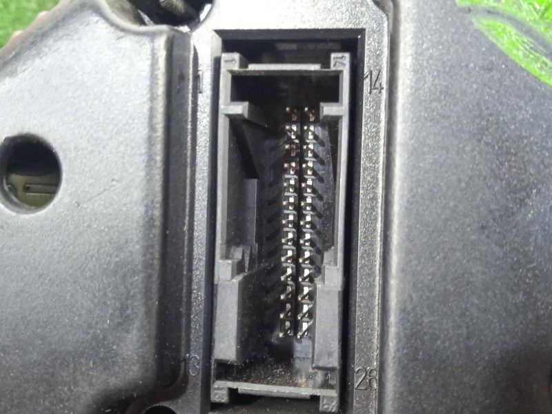 Recambio de cuadro instrumentos para bmw 5 (e39) 525 tds referencia OEM IAM 110008735034 - 62118375675 VDO 2.CONECTORES