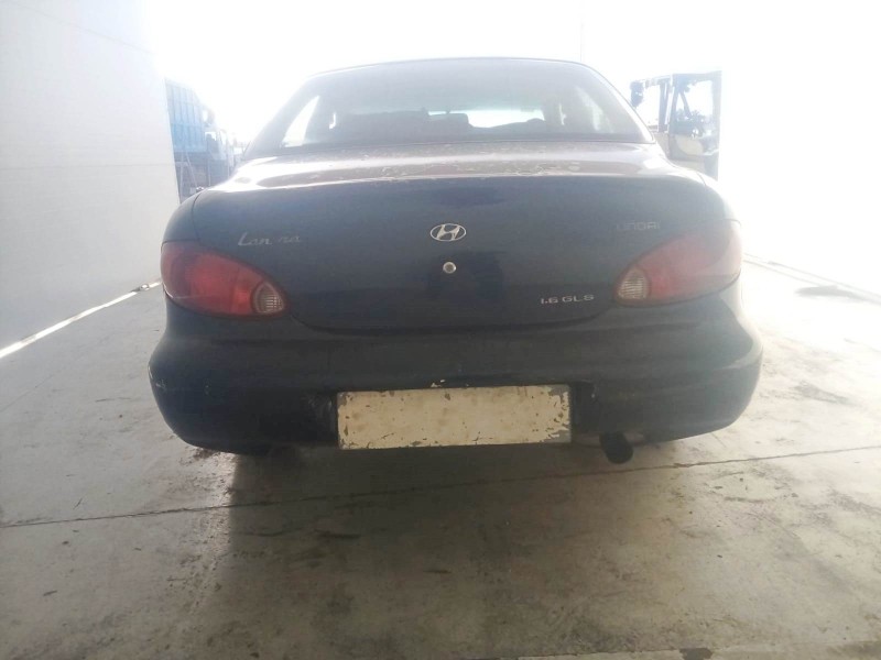 hyundai lantra ii (j-2) del año 2000