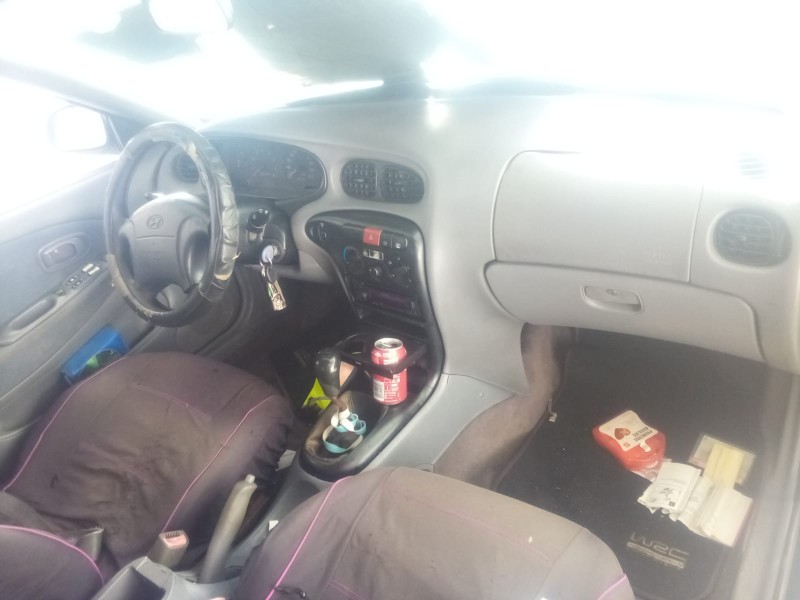 hyundai lantra ii (j-2) del año 2000