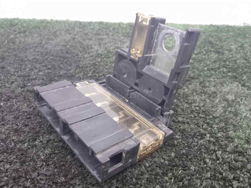 Recambio de caja reles / fusibles para nissan nv 200 (m20) 1.5 dci cat referencia OEM IAM 243807994B  