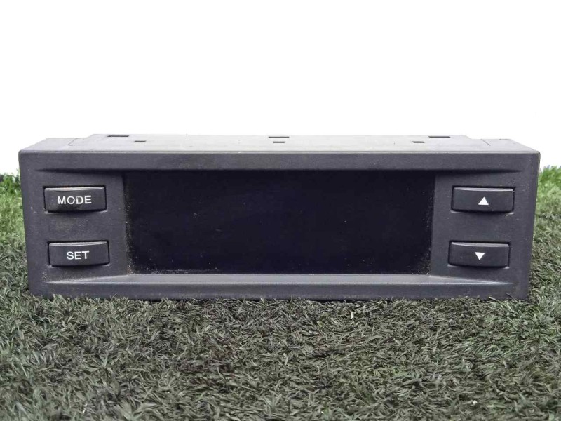 Recambio de pantalla multifuncion para chevrolet epica 2.0 diesel cat referencia OEM IAM 96647799  