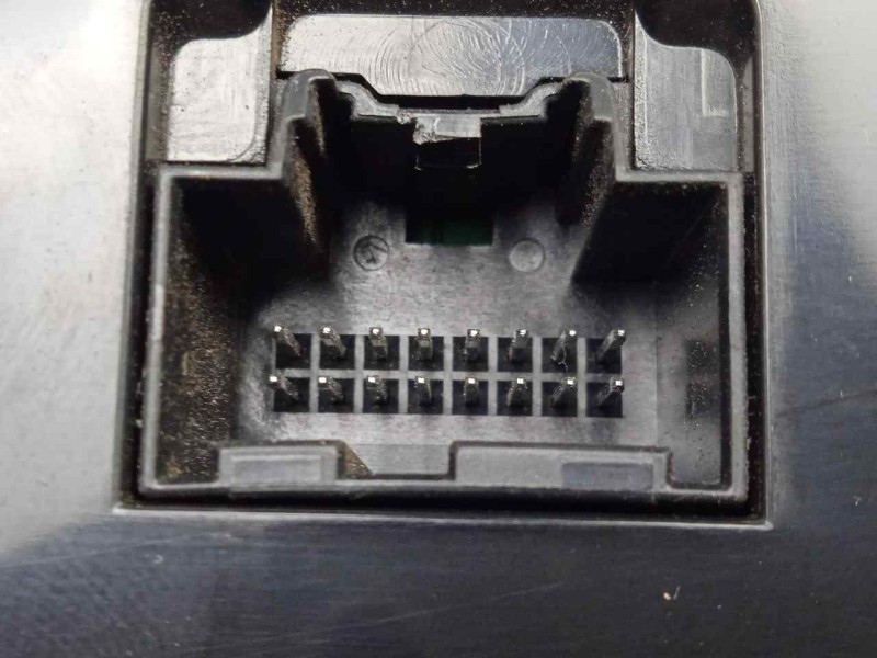 Recambio de pantalla multifuncion para chevrolet epica 2.0 diesel cat referencia OEM IAM 96647799  