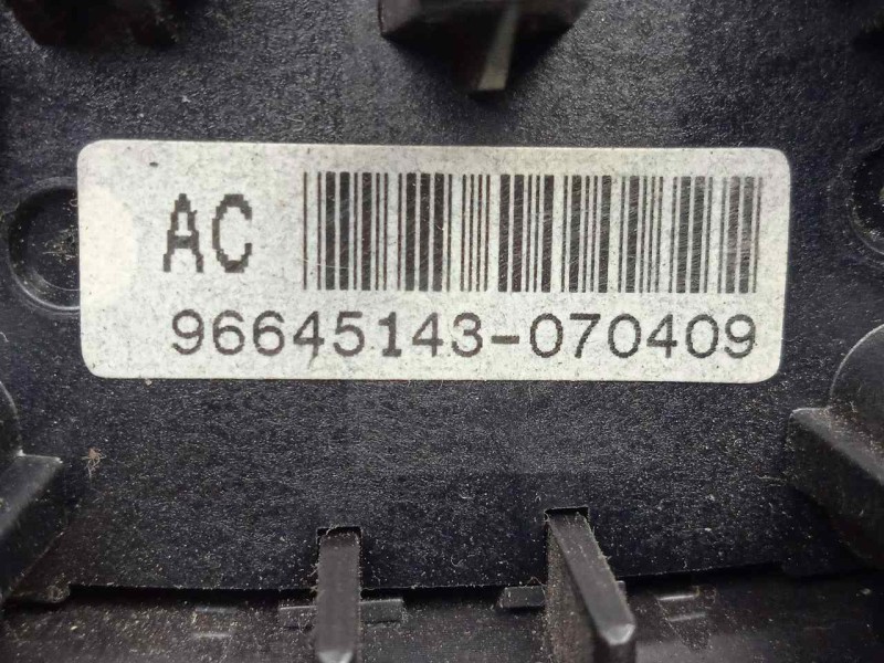 Recambio de mando volante para chevrolet epica 2.0 diesel cat referencia OEM IAM 96645143  