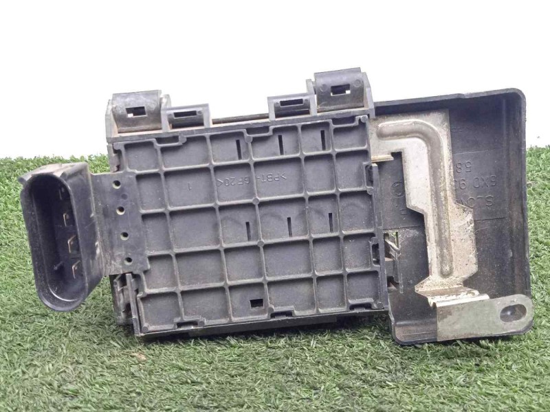 Recambio de caja reles / fusibles para seat arosa (6h1) 1.0 referencia OEM IAM 6X0937550 DE ENCIMA DE BATERIA 3.FUSIBLES