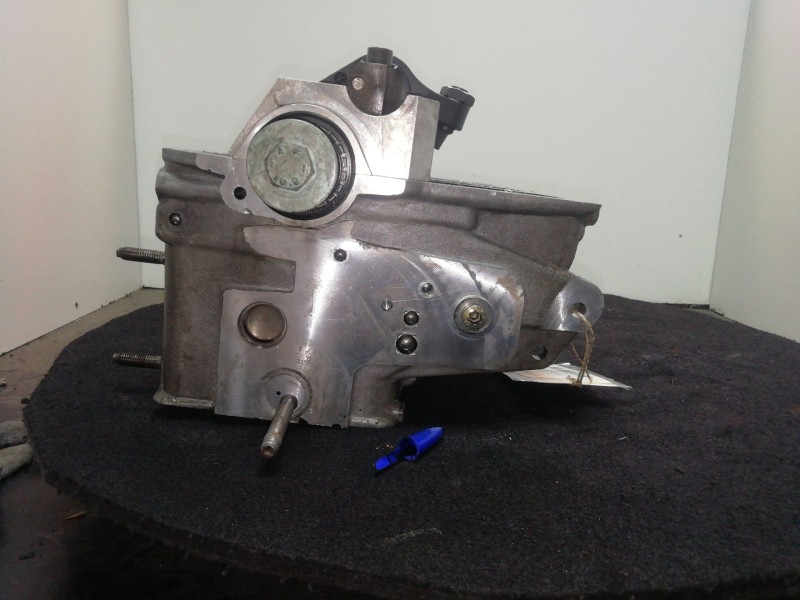 Recambio de culata para volkswagen golf v (1k1) 2.0 sdi referencia OEM IAM 038103373R  